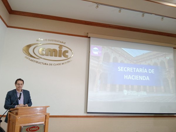 Advierte secretario de Hacienda estatal posible caída en las participaciones federales