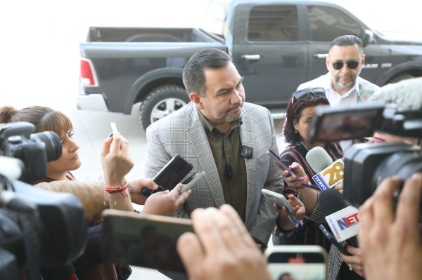 Trabaja el Municipio con la Federación para fortalecer la educación en Juárez