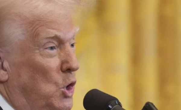 Trump debilita el combate al lavado de dinero, alertan en EU