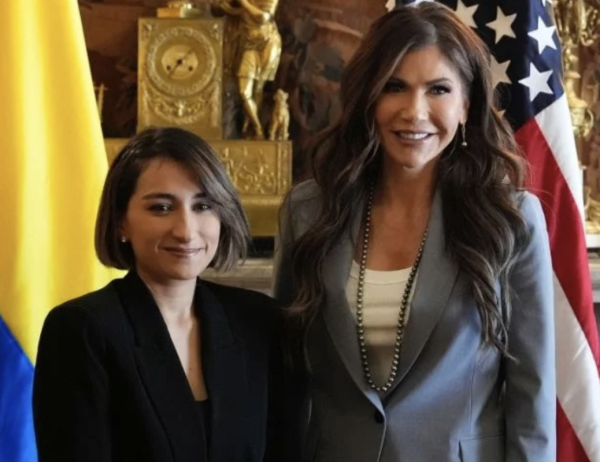 Secretaria de Seguridad Nacional de EU acuerda con Colombia intercambiar datos biométricos de delincuentes