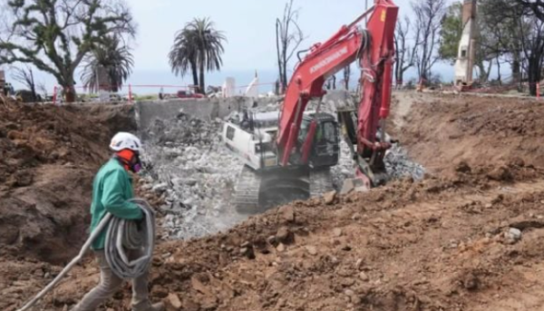 Tras los devastadores incendios de Los Ángeles, los residentes comienzan a reconstruir