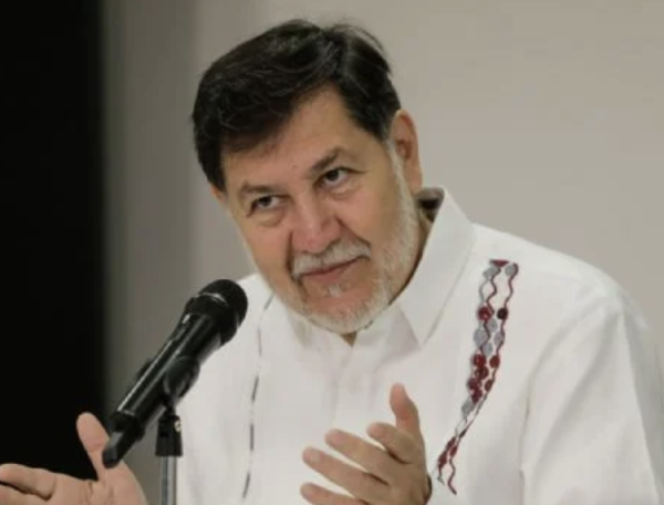 Semana laboral de 40 horas será solo con sindicatos, dice Fernández Noroña