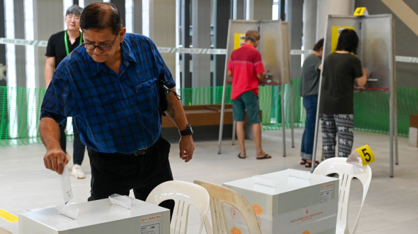 Singapur comienza sus elecciones parlamentarias en medio de incertidumbre por aranceles de EU