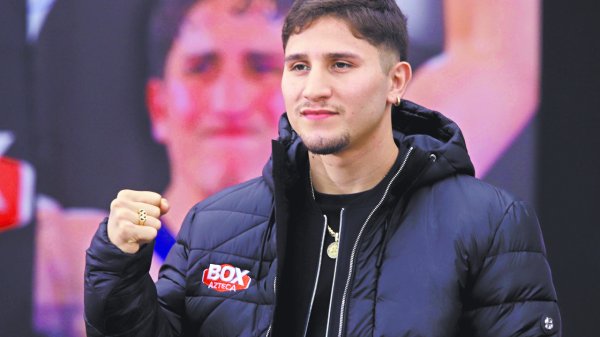El mexicano Marco Verde debuta en el box profesional con nocaut