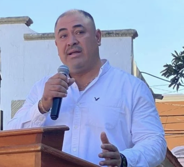 Detienen a José Murguía Santiago, alcalde de Teuchitlán; podría estar implicado en las investigaciones del rancho Izaguirre