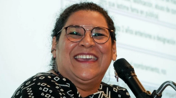 INE ordena a Lenia Batres retirar videos de sus redes de eventos en universidades por promover su candidatura