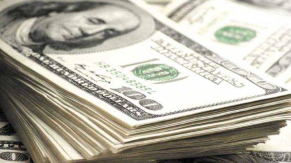 Peso mexicano inicia la semana con pérdidas; mercado se prepara para el anuncio de la Fed