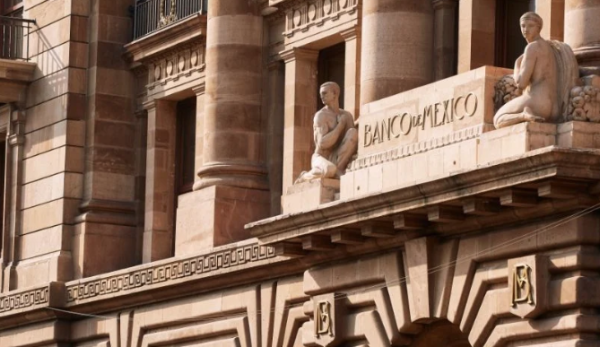 Perspectivas económicas de México se deterioran por incertidumbre de aranceles de Trump