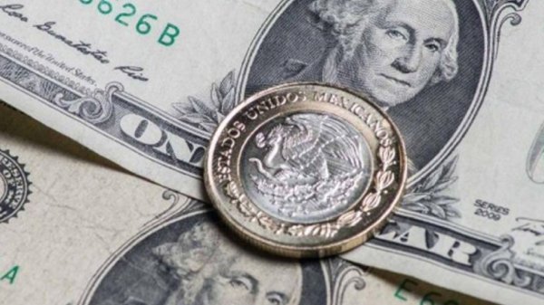 Peso mexicano avanza ante el dólar; mercado asimila anuncio de la Fed y noticias comerciales