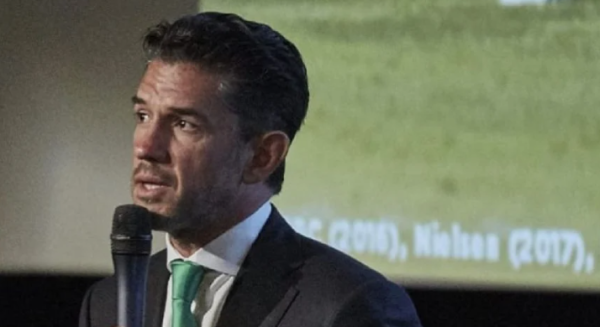 Reportan que el Club Santos Laguna está en venta en medio de su peor crisis deportiva y con su dueño prófugo de la justicia
