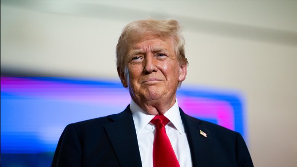 Trump felicita al primer papa estadounidense