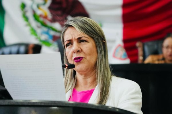 Van juntos Rosana Díaz y Guillermo Ramírez en defensa de vendedoras de vales