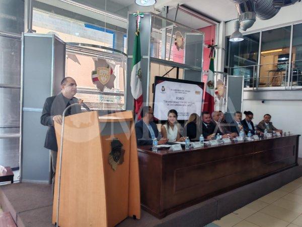Los maestros son los que forman y construyen patria: Noel Chávez ante el magisterio de Chihuahua