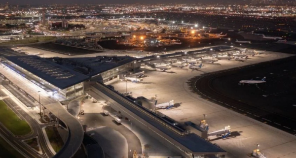 La Casa Blanca promete resolver fallas de control del tráfico aéreo en el aeropuerto de Newark, tras apagón de telecomunicaciones
