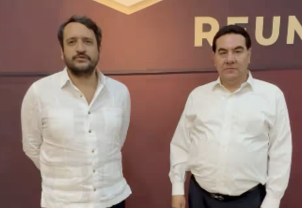 Morena le roba al PRI: ‘Andy’ López Beltrán afilia a exlíder priista de Durango