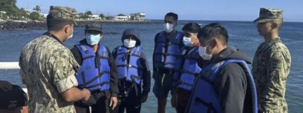 Náufragos peruanos y colombianos llegan a islas Galápagos tras rescate luego de 50 días a la deriva