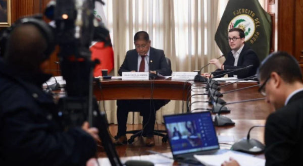 Perú promulga ley para juzgar a adolescentes de 16 y 17 años como adultos por delitos violentos