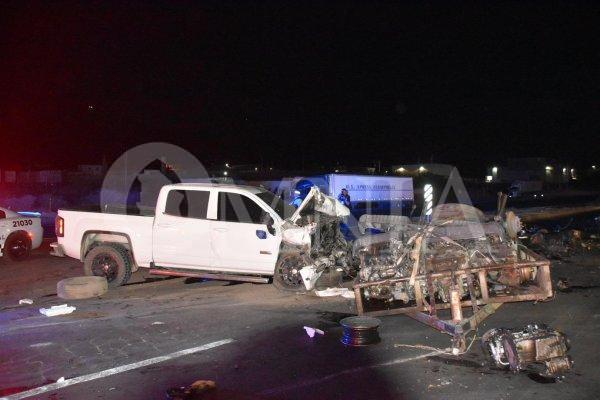 Fuerte choque en la carretera Chihuahua- Juárez deja cuantiosos daños