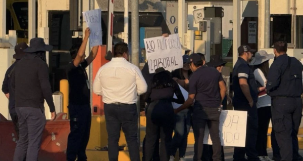 Después de casi nueve horas concluye bloqueo de trabajadores en la aduana del puerto de Manzanillo