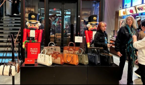 Inflación de EU sube 0.2% por efecto de las tarifas arancelarias de Trump