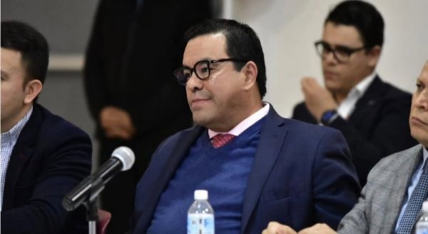 Gira FACh orden de aprehensión contra López Elías por peculado agravado