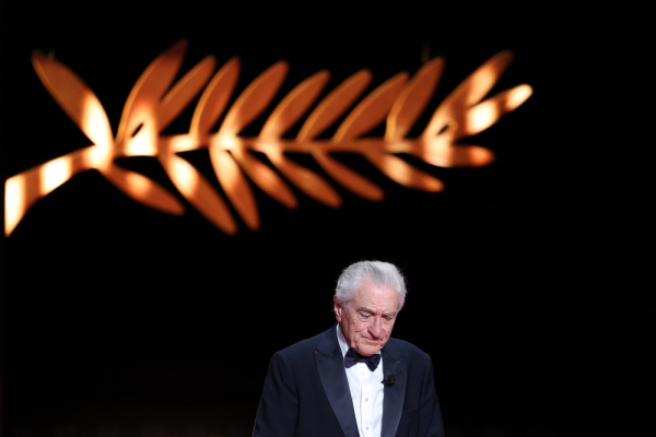 Robert De Niro arremete contra Donald Trump al recibir una Palma honorífica en Cannes