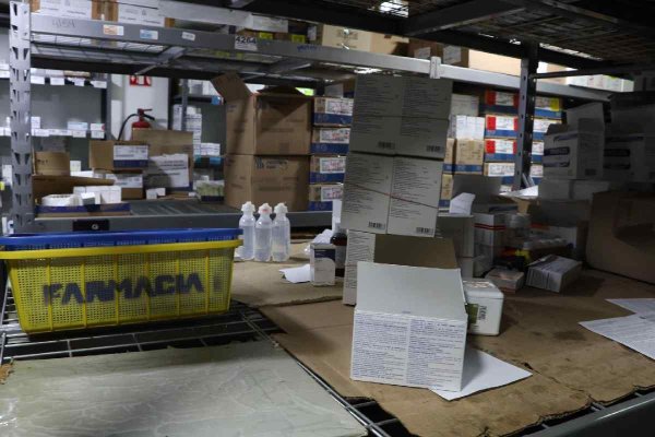 Sheinbaum niega irregularidades en adquisición de medicamentos en sexenio de AMLO; ofrece que Anticorrupción investigue