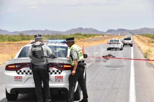 Localizan cuerpo desmembrado en la carretera a Juárez