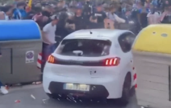 Le opacan el título al Barca; atropellamiento masivo deja 13 heridos (Video)