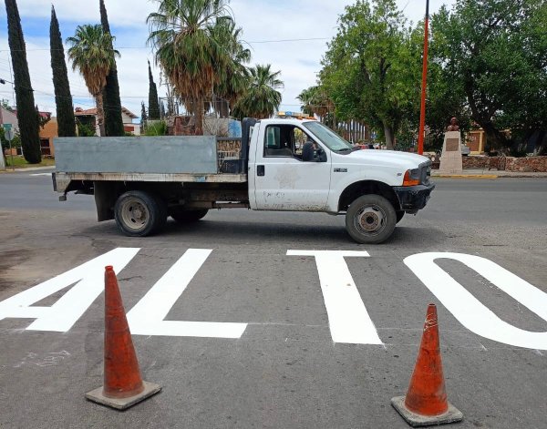 Refuerza Vialidad señalización preventiva cerca del Teatro de la Ciudad