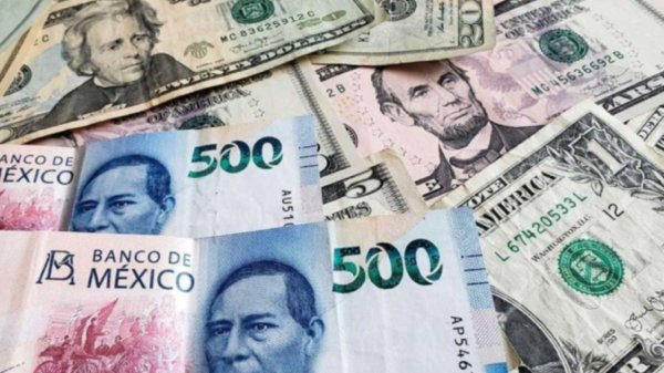 Peso mexicano avanza levemente ante el dólar, pero con una marginal caída en la semana
