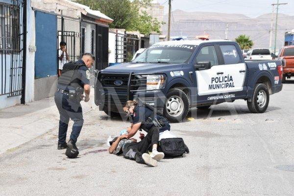 Hombre es golpeado y abandonado en la vía pública en Rivera del Sacramento