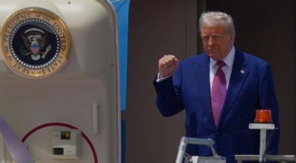 Trump acusa a la Corte Suprema de obstaculizar su política migratoria