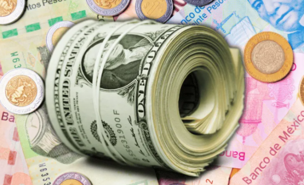 El peso cierra la semana con sacudida frente al dólar