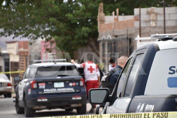 Halla suspendido a su hijo en el baño de su vivienda en Riberas de Sacramento