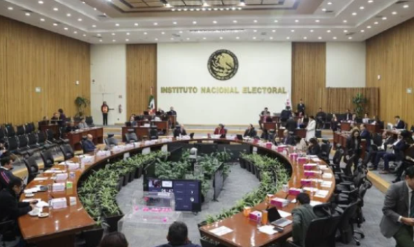Morena y PAN intercambian acusaciones de nepotismo en Durango