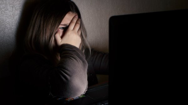 Grooming: 7 de cada 10 menores desconocen el concepto; ONGs exigen legislar para combatirlo