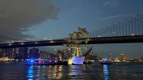 Marina afirma que habrá una investigación transparente sobre accidente del buque en el puente de Brooklyn