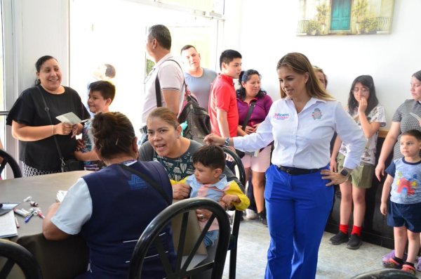 Diputada Xóchitl Contreras realiza con éxito jornada de Feria de Vacunación masiva