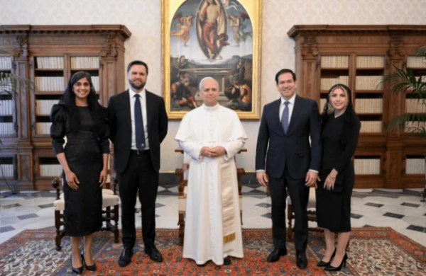 El Papa León XIV se reúne con vicepresidente de EU; de ESTO hablaron