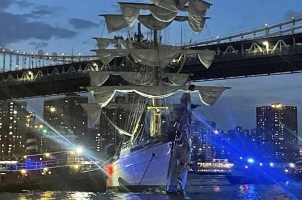 ¿EUA multará a Semar por choque del Buque Cuauhtémoc con el puente Brooklyn?