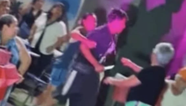 Amenazan con cuchillo a payaso durante show en Nuevo León