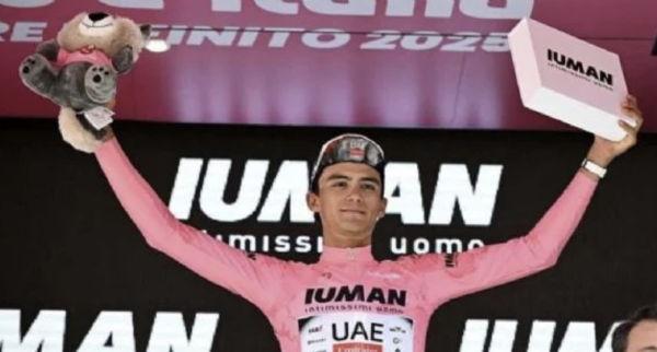 Ha sido increíble y difícil de realizar: Isaac del Toro tras conseguir liderato del Giro de Italia
