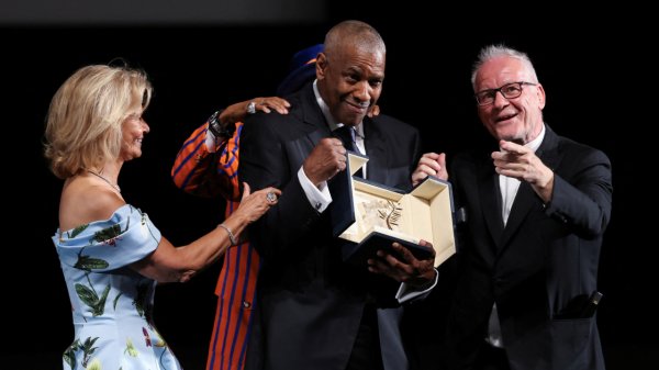 Denzel Washington recibe por sorpresa la Palma de Oro honorífica en Cannes