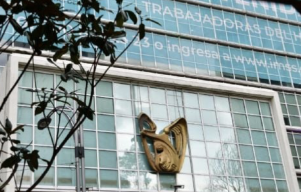 IMSS niega atención médica a enfermo terminal por falta de insumos y recibe demanda