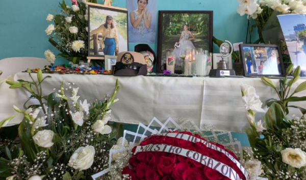 Los cuerpos de los cadetes América Yamilet y Adal Jair llegan a la Heroica Escuela Naval de Veracruz