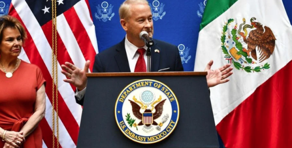 Militar y veterano de inteligencia: Ronald Johnson comienza su etapa como embajador de EU en México