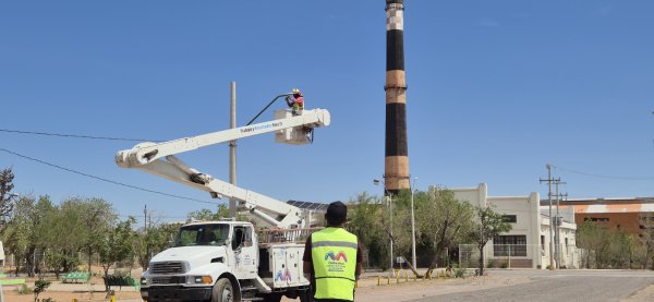 Inicia Municipio modernización de alumbrado en las colonias Díaz Ordaz y Ávalos