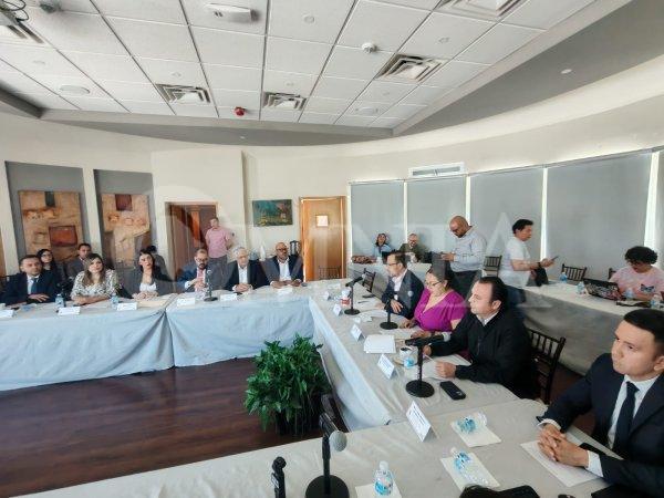 Toma protesta Elizabeth Guzmán a los 9 integrantes de la Comisión de Selección Anticorrupción