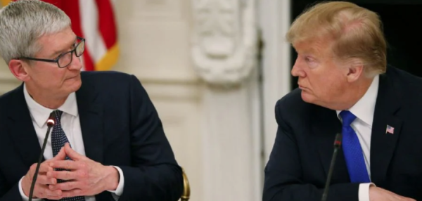 Trump exige a Apple relocalizar sus operaciones a EU; amenaza imponer un arancel del 25% a sus productos